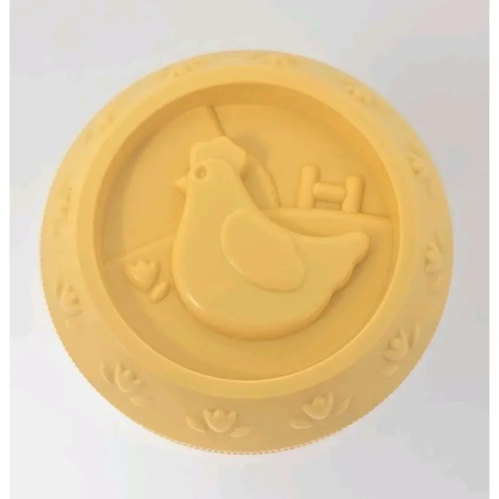 Vintage‎ Retro Metal Tin Chicken Plastic Lid Farm Avon Country Calico U306